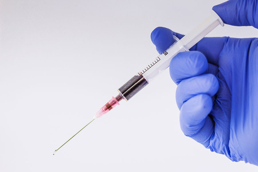 Rabies vaccine syringe